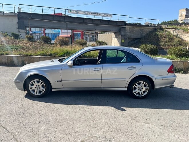 Mercedes E 220 2002, 580,000 km - 2.2 l - Bakı