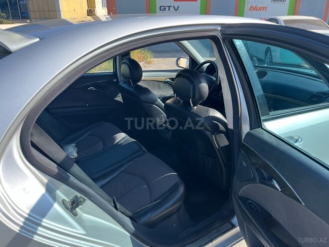 Mercedes E 220 2002, 580,000 km - 2.2 l - Bakı