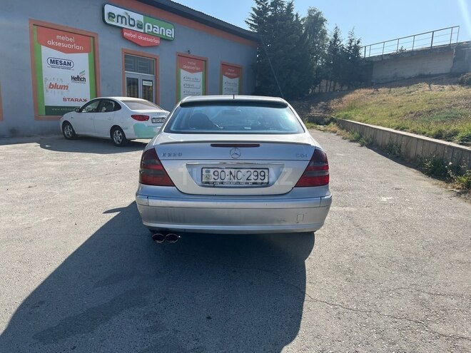 Mercedes E 220 2002, 580,000 km - 2.2 l - Bakı