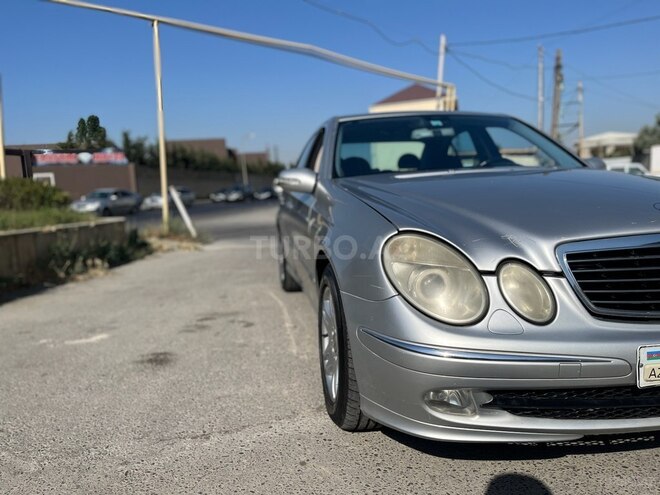 Mercedes E 220 2002, 580,000 km - 2.2 l - Bakı