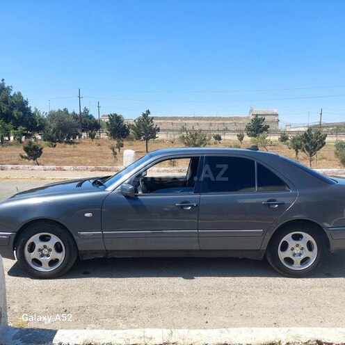 Mercedes E 240 1998, 455,000 km - 2.4 l - Bakı