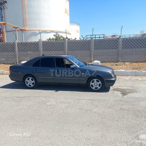 Mercedes E 240 1998, 455,000 km - 2.4 l - Bakı