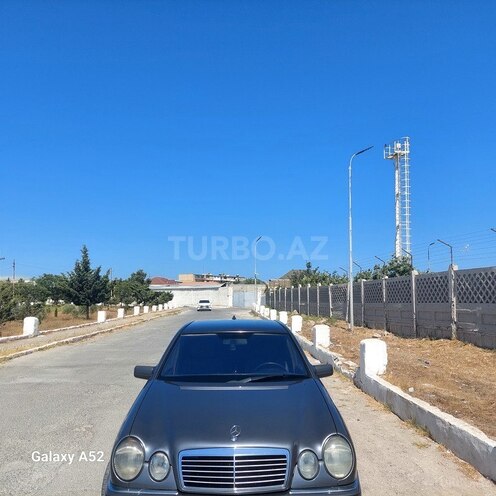 Mercedes E 240 1998, 455,000 km - 2.4 l - Bakı