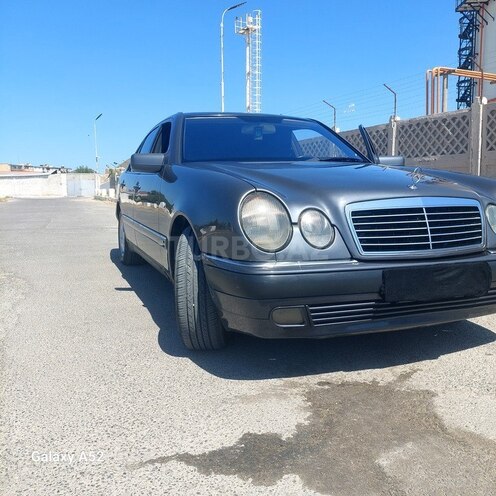 Mercedes E 240 1998, 455,000 km - 2.4 l - Bakı