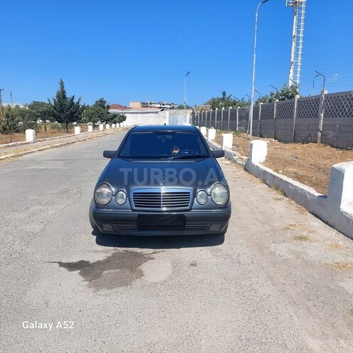 Mercedes E 240 1998, 455,000 km - 2.4 l - Bakı