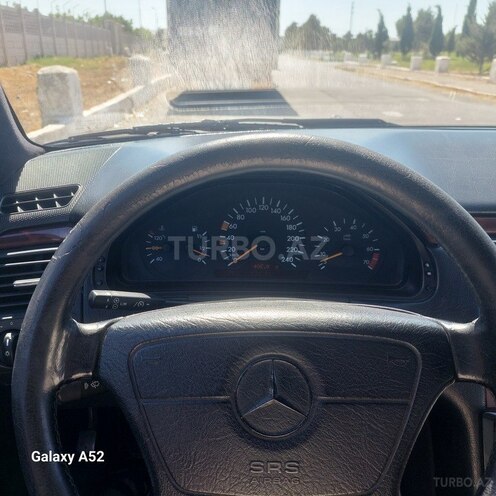 Mercedes E 240 1998, 455,000 km - 2.4 l - Bakı