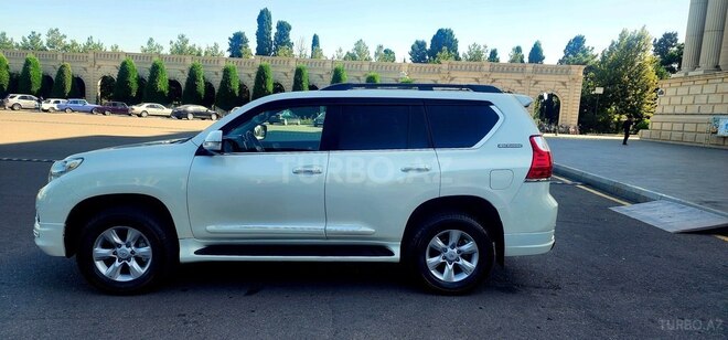 Toyota Land Cruiser Prado 2012, 178,000 km - 2.7 л - Gəncə