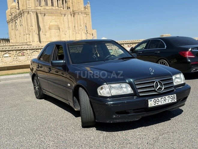 Mercedes C 200 2000, 330,000 km - 2.0 l - Bakı