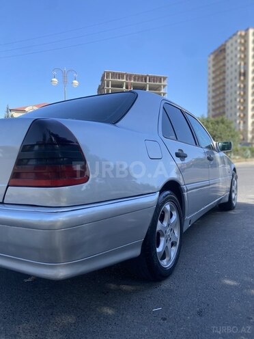 Mercedes C 220 2000, 518,444 km - 2.2 l - Bakı