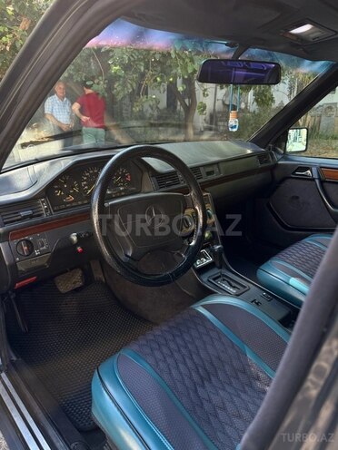 Mercedes E 230 1993, 100,000 km - 2.3 l - Bakı