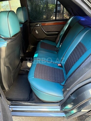 Mercedes E 230 1993, 100,000 km - 2.3 l - Bakı