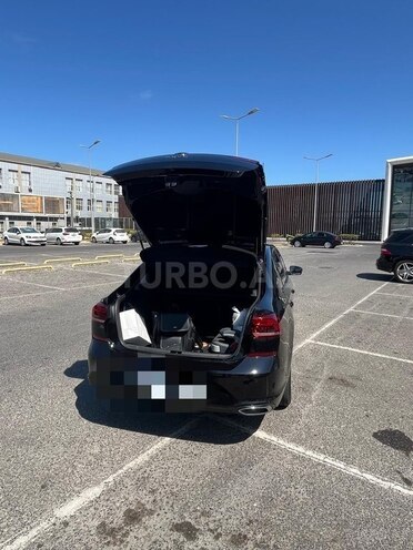 Volkswagen Polo 2021, 197,600 km - 1.6 л - Bakı