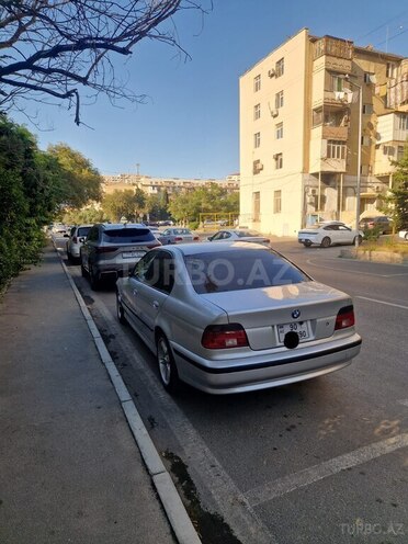 BMW 525 2003, 300,000 km - 2.5 l - Bakı