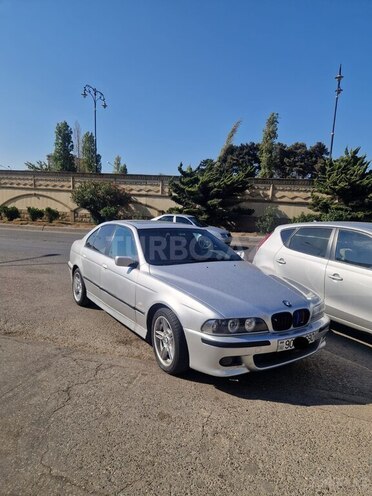 BMW 525 2003, 300,000 km - 2.5 l - Bakı