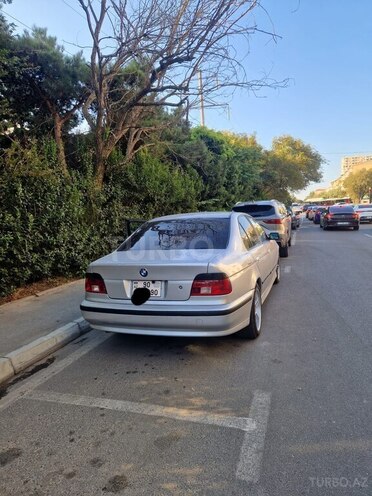 BMW 525 2003, 300,000 km - 2.5 l - Bakı