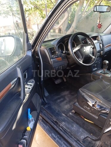 Mitsubishi Pajero 2007, 396,000 km - 3.0 l - Bakı