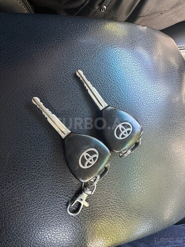 Toyota Land Cruiser Prado 2012, 190,050 km - 2.7 l - Bakı