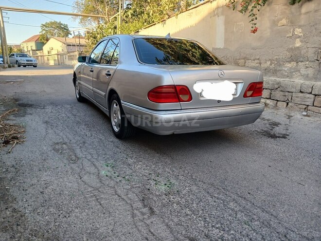 Mercedes E 240 1997, 350,000 km - 2.4 l - Bakı