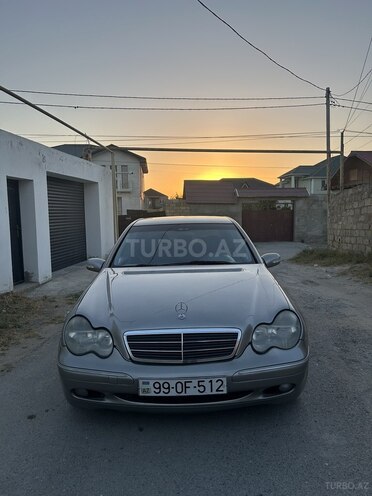 Mercedes C 220 2003, 280,000 km - 2.2 l - Bakı