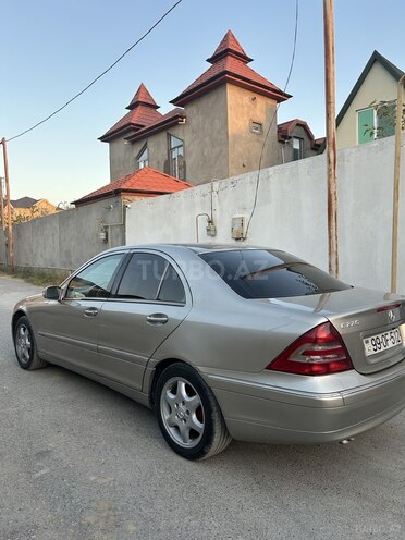 Mercedes C 220 2003, 280,000 km - 2.2 l - Bakı