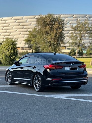 Hyundai Elantra 2018, 125,000 km - 1.6 l - Bakı