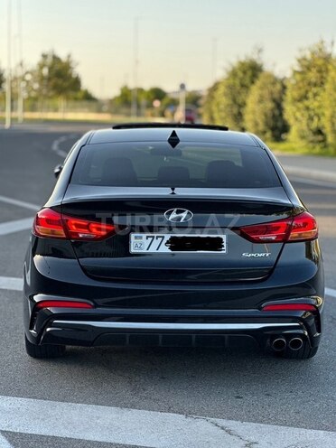 Hyundai Elantra 2018, 125,000 km - 1.6 l - Bakı