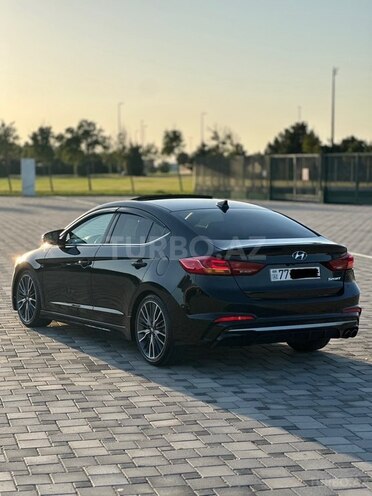 Hyundai Elantra 2018, 125,000 km - 1.6 l - Bakı