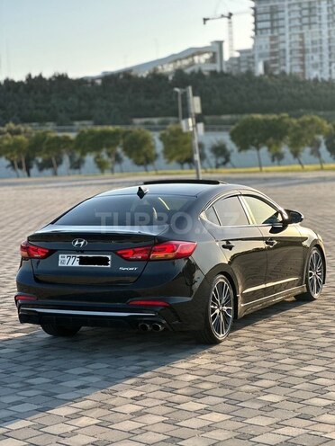 Hyundai Elantra 2018, 125,000 km - 1.6 l - Bakı