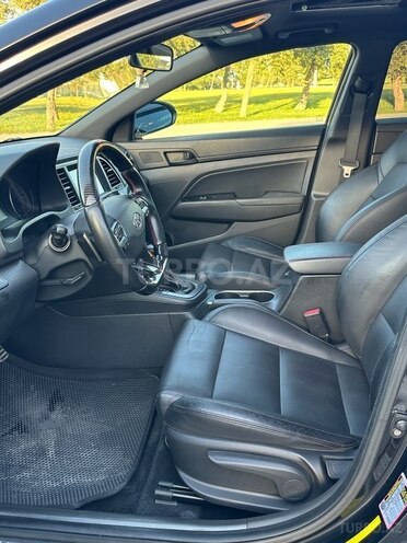 Hyundai Elantra 2018, 125,000 km - 1.6 l - Bakı