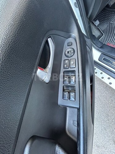 Kia Sportage 2013, 165,000 km - 2.0 l - Bakı