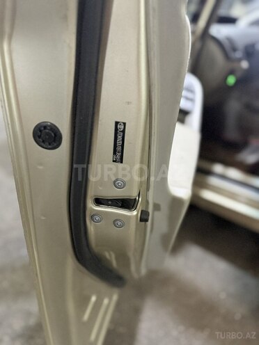 Toyota Prius 2011, 281,000 km - 1.8 l - Bakı