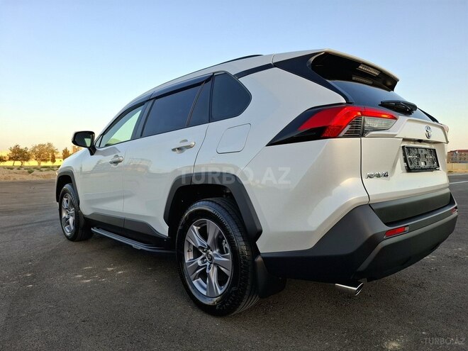 Toyota RAV4 2023, 9,700 km - 2.0 l - Bakı