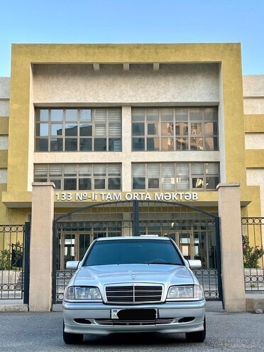 Mercedes C 220 1999, 435,000 km - 2.2 л - Bakı