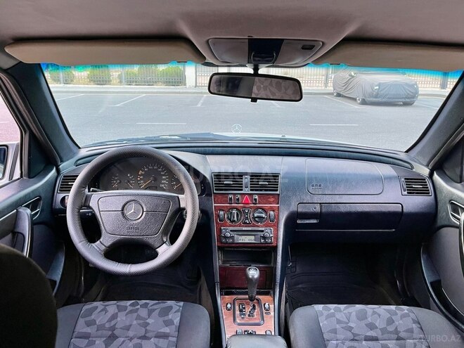 Mercedes C 220 1999, 435,000 km - 2.2 л - Bakı