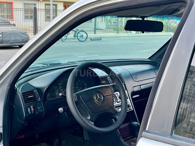Mercedes C 220 1999, 435,000 km - 2.2 л - Bakı