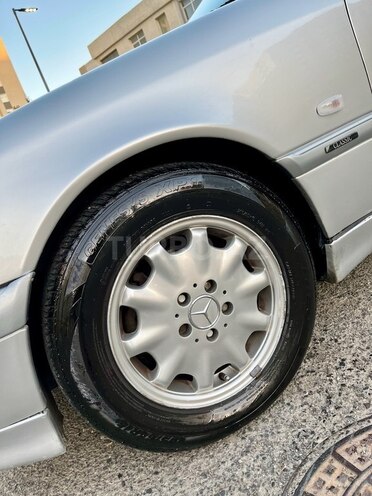Mercedes C 220 1999, 435,000 km - 2.2 л - Bakı