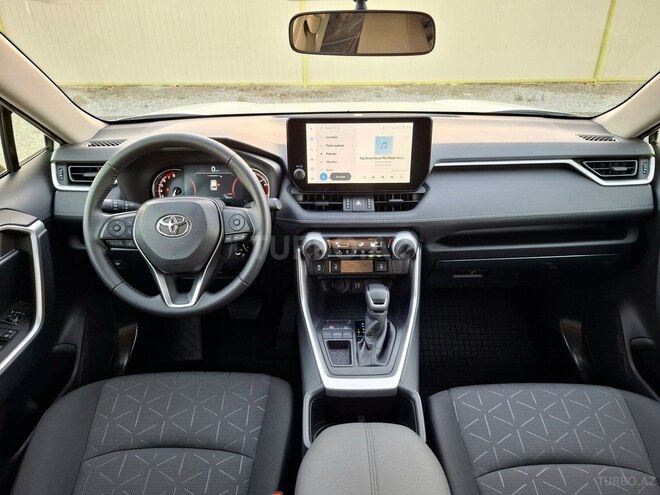 Toyota RAV4 2023, 9,700 km - 2.0 l - Bakı
