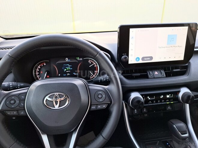 Toyota RAV4 2023, 9,700 km - 2.0 l - Bakı