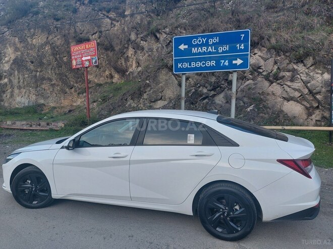 Hyundai Elantra 2023, 13,000 km - 1.6 l - Quba