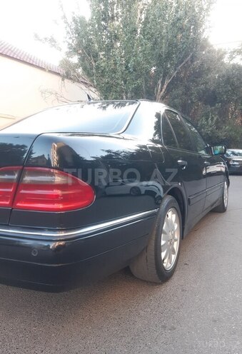Mercedes E 280 1998, 450,000 km - 2.8 l - Bakı