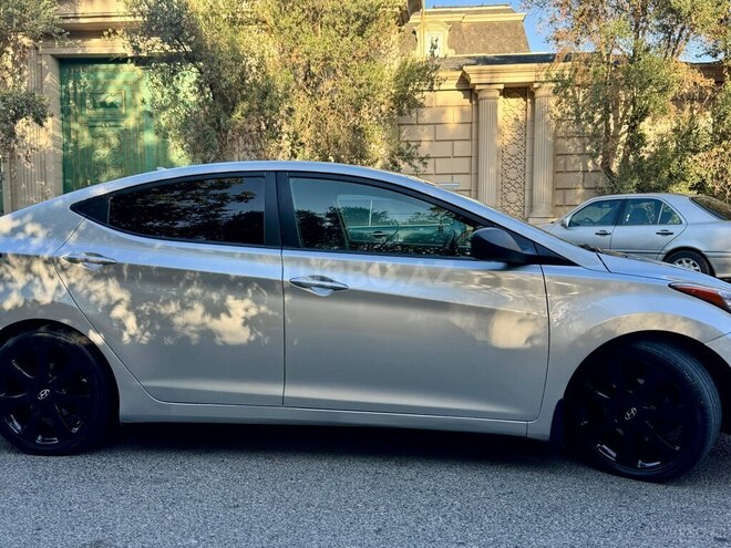 Hyundai Elantra 2013, 225,308 km - 1.8 l - Bakı