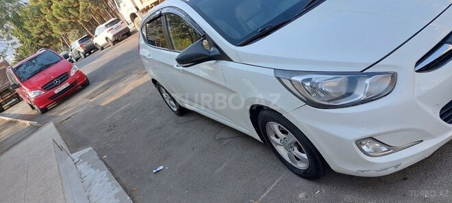 Hyundai Accent 2013, 247,000 km - 1.6 l - Bakı