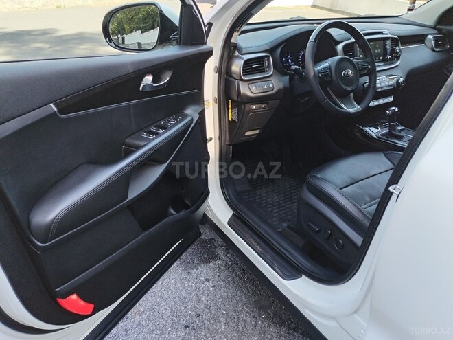 Kia Sorento-9