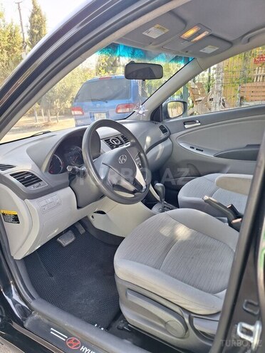 Hyundai Accent 2014, 302,959 km - 1.6 l - Bakı