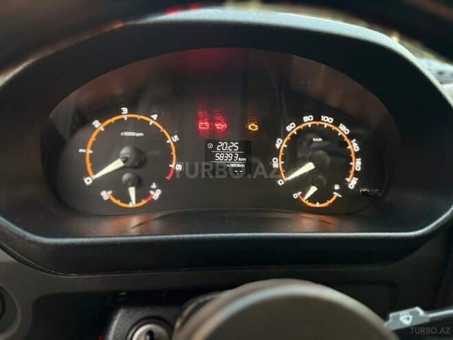 LADA (VAZ) Niva 2023, 60,000 km - 1.7 l - Gəncə