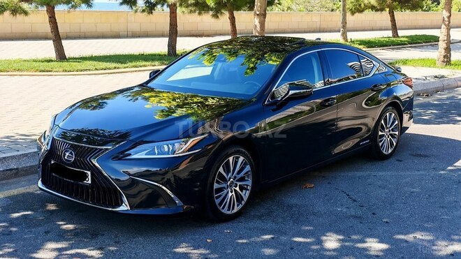 Lexus ES 300h 2021, 56,000 km - 2.5 л - Bakı