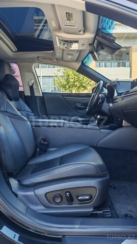 Lexus ES 300h 2021, 56,000 km - 2.5 л - Bakı