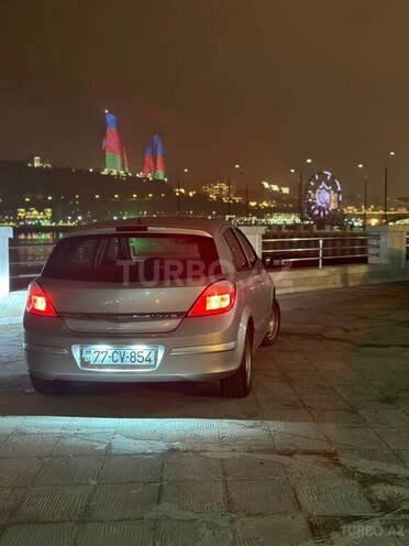 Opel Astra 2004, 330,000 km - 1.4 л - Bakı