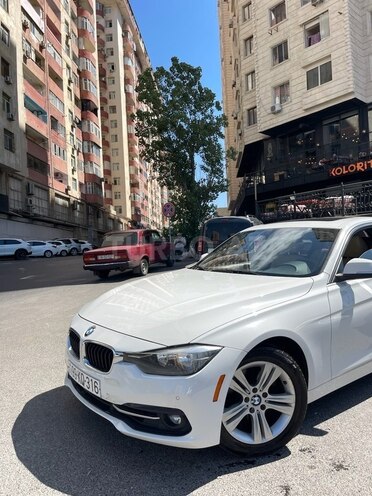 BMW 330 2017, 196,500 km - 2.0 l - Bakı