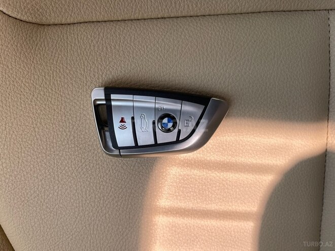 BMW 330 2017, 196,500 km - 2.0 l - Bakı
